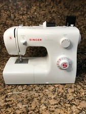 SINGER Model 2250 Tradition