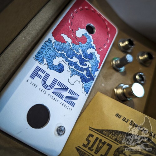 Ein knopf fuzz komplettes - ein,