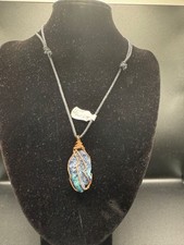 Halskette mit Hauyn UV