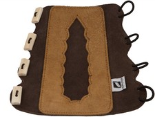 White Feather traditioneller