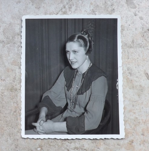 Tolles altes foto - frau, mode