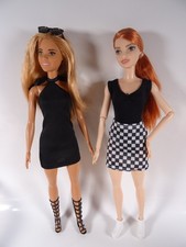 2 Barbiepuppen Fashionista