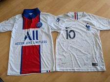 2 Trikots. Paris Saint