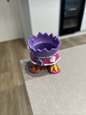 Eierbecher Frau Milka