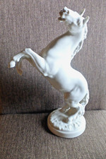 Hutschenreuther Kunstabteilung, Porzellanfigur, steigendes Pferd K. Tutter H32cm