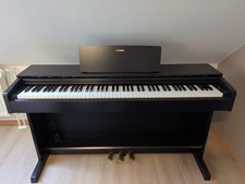 Yamaha Arius Digitalpiano
