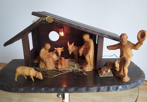 Handgeschnitzte krippe figuren - krippe,