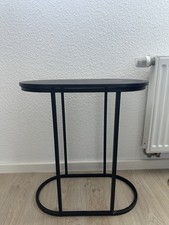 Moderner Beistelltisch metall