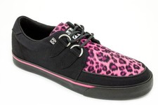 T.U.K. A9483 TUK VLK D Ring