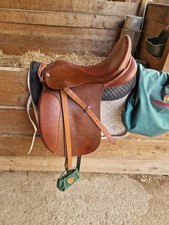 Dressursattel 17,5 Zoll Nobelmarke Meteor Cognac