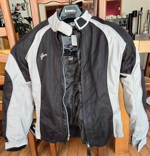 Motorradjacke neuwertig mit