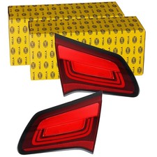 2x HELLA RÜCKLEUCHTEN SATZ