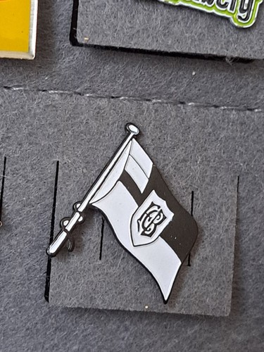 Pin seltener borussia - seltener,