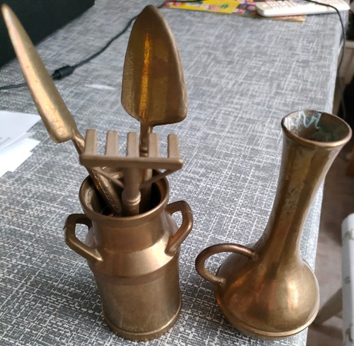 Messingset bestehend aus vase - bestehend,