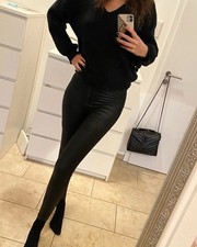 Schwarze Hose (Lederoptik) Gr