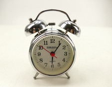 PEARL Wecker Vintage Design Zwillingsglocken-Alarm Quartz Metall M-5810