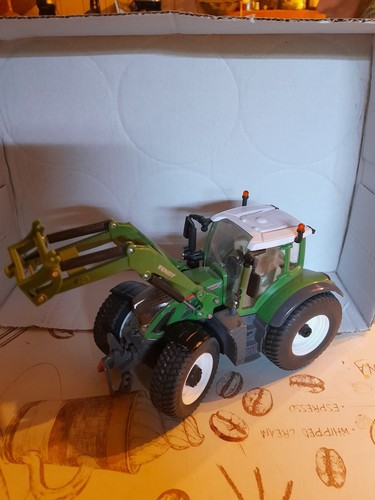 Siku modell 3285 fendt 724 - fendt,