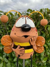 Biene Willi mit Pendelbeine