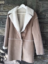 Schöner Kurzmantel aus Kunstwildleder, beige, Größe 38