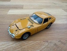 Mebetoys A-29 Toyota 2000 GT ocker 1:43