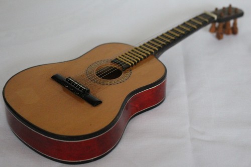 Dekorative modellgitarre - dekorative,