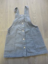 Zara Mädchen Latz Kleid