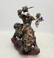 Ork auf Wolf fertig bemalt