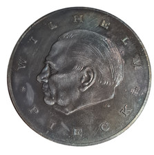 MEDAILLE WILHELM PIECK 20