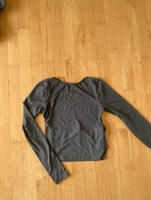 Rückenfreies Shirt mit Langen