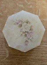 Alte antike Dose aus Alabaster