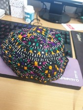 Muslimische Gebetsmütze, sehr bunte Handarbeit