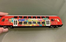 Original Siku Doppelstock Zug / Bahn  1791 ca. 18 cm lang 1:87 Metall Graffiti