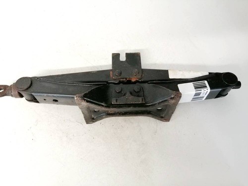 Opel signum 2003 - roadside, jack