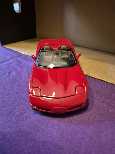 Bburago chevrolet corvette - bburago,