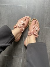 Schöne Blumen Sandalen 41