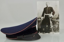 Foto Bayerischer Kavallerie Soldat in Ausgehuniform Säbel original Schirmmütze