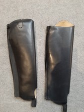 Lederchaps Petrie, sehr gut, 47 H, 40 W