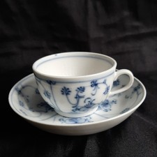 Antike Tasse mit Untertasse – Rauenstein Porzellan, ca 1830-1850 I