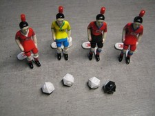 4 x Tipp Kick Figuren Kicker Fußball Kaufland und 4 x Ball Bälle WM Soccer