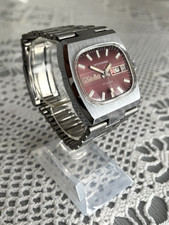 Vintage watch SLAVA. Tank. Red