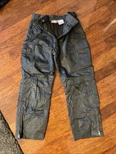 Regen und Matschhose Schnee