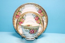 ALTE  SAMMELTASSE SAMMELGEDECK