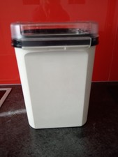 Tupperware Bellevue 5,5 L Vorratsbehälter, weiß/blau  -  Mehl, TOP-Zustand