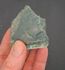 Grüne Jade (vermutlich Nephrit), Edelstein, Heilstein, Sammlung