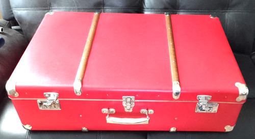 Koffer mit holzleisten rot - mit,