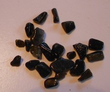 Lot schwarzer Obsidian poliert   ? (y462) Schau Mal ! Kiste dazu ?