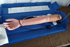 Ambu I.V. Trainer Trainingsarm zur Blutentnahme und dem Anlegen von Infusionen
