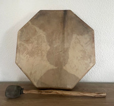 Deko Terre Schamanentrommel Ziege Oktagon 40cm mit Schlägel 8-eckig achteckig