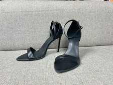 Hiegh Heels 39 schwarz Peep