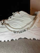 Selbstgemachte Sneaker-Kette